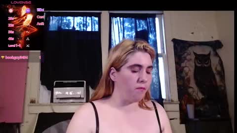 Snapshot of roxanneroulette chatting on 6, 10, 2025 Silver online show from 6, 10, 2025