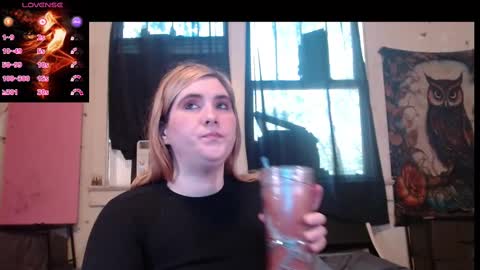 Snapshot of roxanneroulette chatting on 7, 10, 2025 Silver online show from 7, 10, 2025