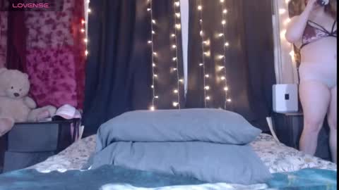 Snapshot of roxanneroulette chatting on 21, 4, 2026 Silver online show from 21, 4, 2026