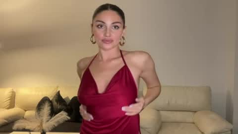 Snapshot of roxellesilvara chatting on 5, 7, 2026 Roxy online show from 5, 7, 2026