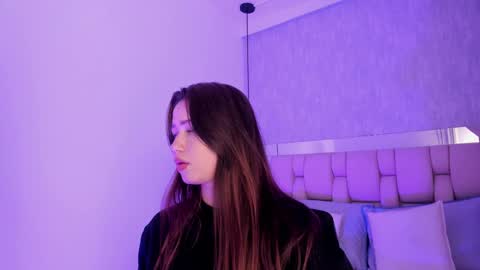 Roxie  online show from 14, 2, 2025