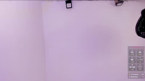 Snapshot of roxie_summers chatting on 30, 4, 2026 Roxie online show from 30, 4, 2026