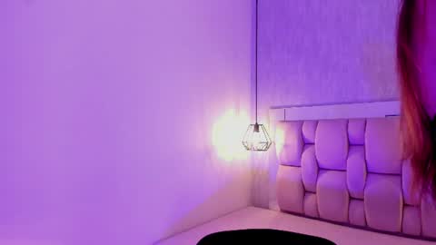 Snapshot of roxie_summers chatting on 21, 6, 2026 Roxie online show from 21, 6, 2026