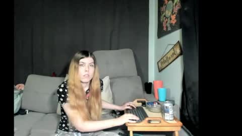 Snapshot of roxihazeleyes chatting on 21, 5, 2026 roxihazeleyes online show from 21, 5, 2026