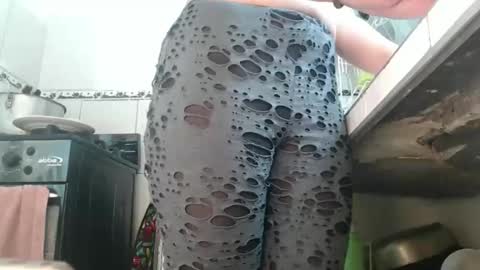 Snapshot of roxxane_purple chatting on 19, 4, 2026 Florecita online show from 19, 4, 2026