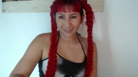 Snapshot of roxxane_purple chatting on 31, 5, 2026 Florecita online show from 31, 5, 2026