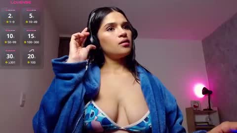 Roxxi online show from 9, 7, 2026