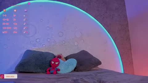 Roxx IG  online show from 12, 2, 2025