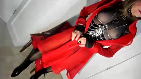 Snapshot of roxxxxy4u chatting on 5, 1, 2025 Roxy online show from 5, 1, 2025