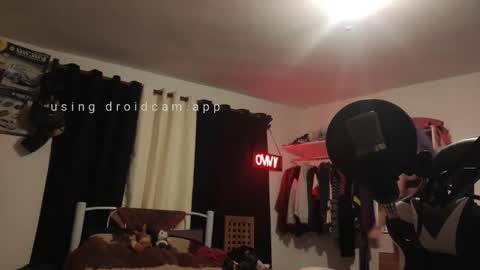 roxy_clown online show from 6, 4, 2026