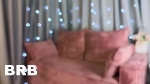 roxy_riot_ online show from 30, 1, 2025