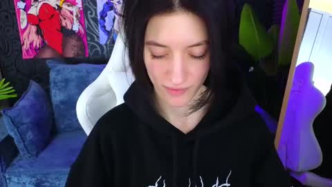 roxy_riot_ online show from 18, 2, 2025