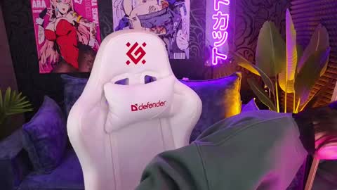 roxy_riot_ online show from 22, 2, 2025