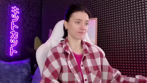 roxy_riot_ online show from 1, 3, 2025