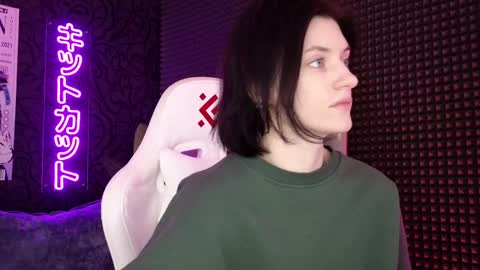 roxy_riot_ online show from 9, 3, 2025