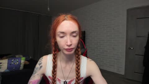 Snapshot of roxy_silver chatting on 2, 12, 2024 Roxy online show from 2, 12, 2024
