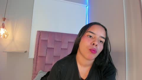 Snapshot of roxy_stone1 chatting on 29, 4, 2026 roxy_stone1 online show from 29, 4, 2026