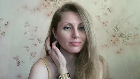 roxyfox18x01 online show from 22, 3, 2026