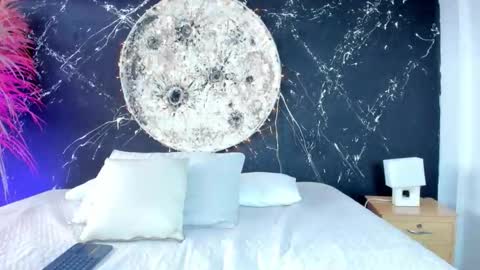 Snapshot of roxyross01 chatting on 2, 12, 2025 Roxy online show from 2, 12, 2025