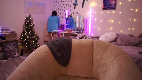 roxysuh online show from 17, 1, 2025