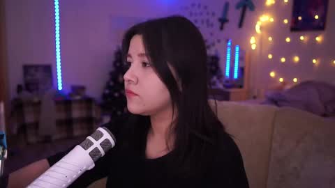 roxysuh online show from 5, 3, 2025