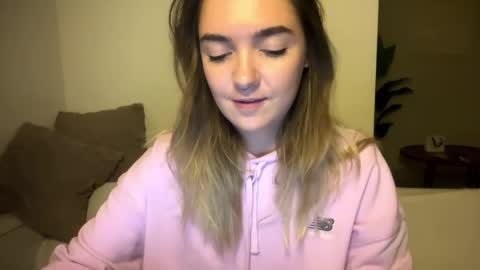 Roxy online show from 8, 6, 2026