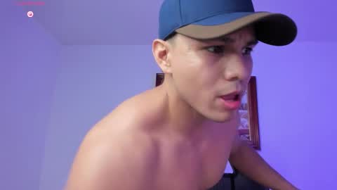 Snapshot of roy__constance chatting on 18, 2, 2026 Roy Constance online show from 18, 2, 2026