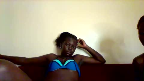 Snapshot of royal_ivy chatting on 13, 9, 2025 Ivy online show from 13, 9, 2025