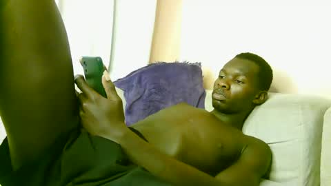 Snapshot of royalty254 chatting on 26, 6, 2026 royalty254 online show from 26, 6, 2026