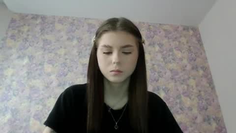 Snapshot of royalvelour chatting on 15, 5, 2026 royalvelour online show from 15, 5, 2026