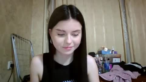 Snapshot of royalvelour chatting on 3, 6, 2026 royalvelour online show from 3, 6, 2026