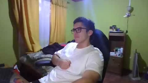 Snapshot of rpaulo25 chatting on 28, 12, 2024 rpaulo25 online show from 28, 12, 2024