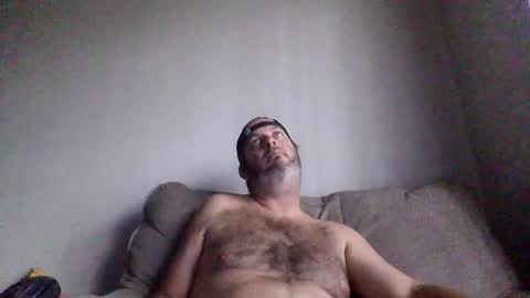 Snapshot of rubbingoneout714 chatting on 21, 4, 2026 rubbingoneout714 online show from 21, 4, 2026