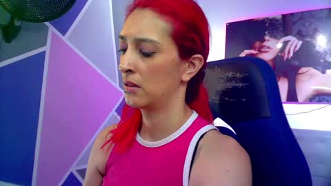 ruby_your_milf online show from 21, 12, 2024