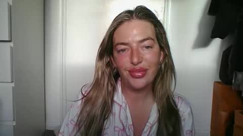 Snapshot of rubyredxxxoxxx chatting on 5, 4, 2026 rubyredxxxoxxx online show from 5, 4, 2026