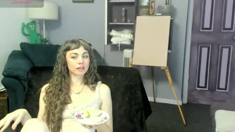 Snapshot of ruehallow chatting on 2, 6, 2026 Rue Hallow online show from 2, 6, 2026