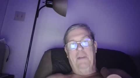 Snapshot of rufus_dungeonmaster_mars chatting on 17, 10, 2025 rufus_dungeonmaster_mars online show from 17, 10, 2025