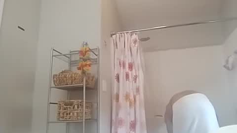 Snapshot of ruinvale chatting on 3, 3, 2026 ruinvale online show from 3, 3, 2026