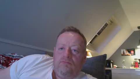 Snapshot of runepetter chatting on 25, 4, 2026 bignorwegian online show from 25, 4, 2026