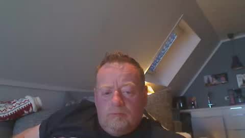 Snapshot of runepetter chatting on 16, 5, 2026 bignorwegian online show from 16, 5, 2026
