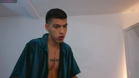  R U S S E L L  online show from 16, 11, 2025