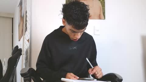  R U S S E L L  online show from 26, 2, 2026