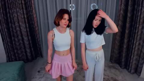 Snapshot of ruthakihn chatting on 15, 9, 2025 Jessica Blondie Lannie Brunette online show from 15, 9, 2025