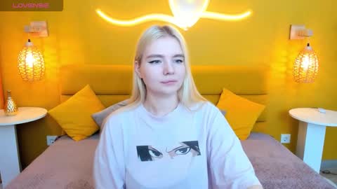 ruthbryant online show from 18, 10, 2025