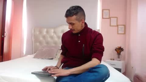 Snapshot of ryan_maxy chatting on 1, 2, 2025 ryan online show from 1, 2, 2025