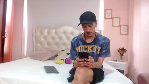 Snapshot of ryan_maxy chatting on 1, 2, 2025 ryan online show from 1, 2, 2025
