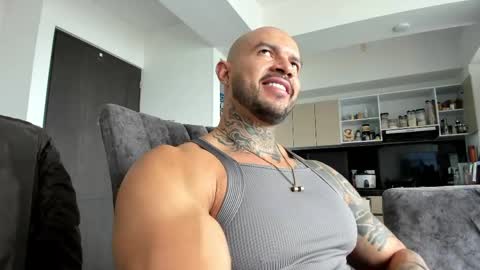 Snapshot of ryanjhonston chatting on 4, 5, 2026 Ryan online show from 4, 5, 2026