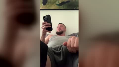 ryanmhoyt88 online show from 26, 4, 2026