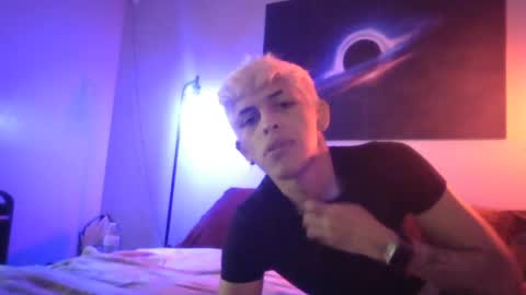 Snapshot of ryanunholy chatting on 9, 8, 2026 ryanunholy online show from 9, 8, 2026