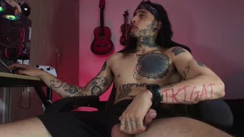 leopmonk help me reach 100 thumbs up online show from 27, 3, 2026